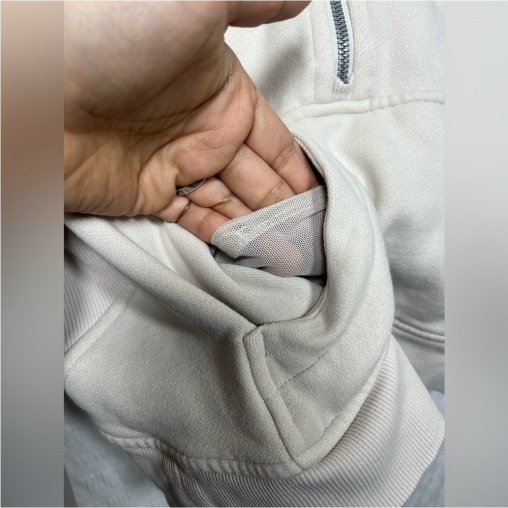 Lululemon Scuba Hoodie Half Zip Heathered
Bone/Cream Size XS/S - Picture 8 of 14